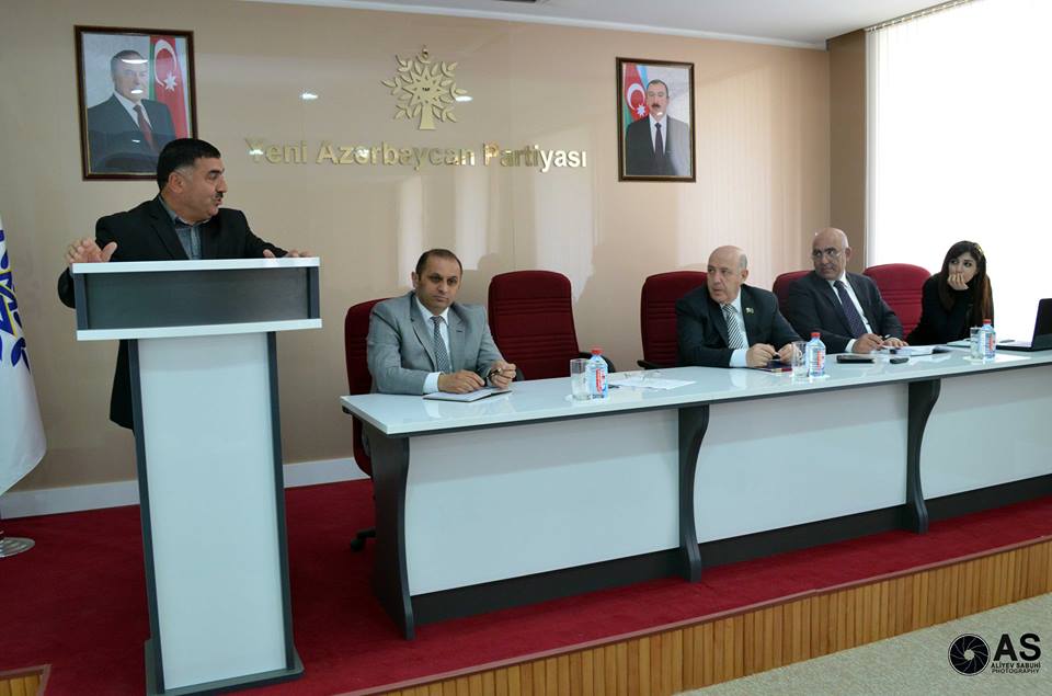 Universitet rektoru Sabirabad və Saatlıda olub