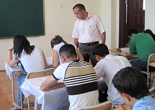 TQDK 49066 abituriyent üçün sınaq imtahanı keçirir
