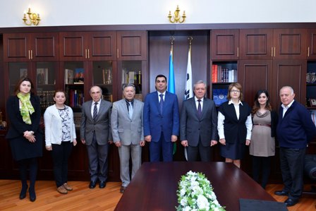 Azərbaycanda iki rektor müqavilə imzaladı