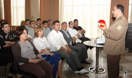 FHN Dövlət Yanğın Nəzarəti Xidməti  “Rixos Hotel”də və "Azərtoxum" MMC-də təqdimat mərasimi keçirib