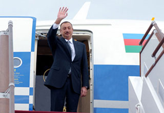 Azərbaycan Prezidenti Praqaya getdi