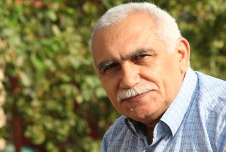 Məti Osmanoğlu: “Bizim şairləri ancaq türk dillərinə tərcümə etmək olar”