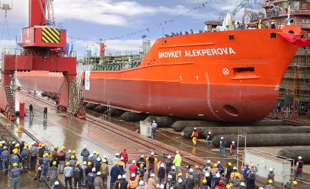 Mübariz Mənsimov yeni tankerini suya buraxdı