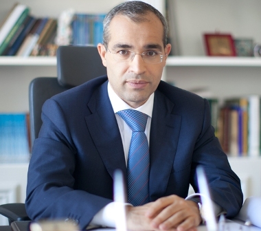 Təhsil naziri «2» alan şagirdlərin sinifdə qalması barədə əmr verib