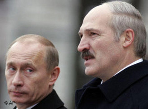 Lukaşenko Putinə qarşı çıxır