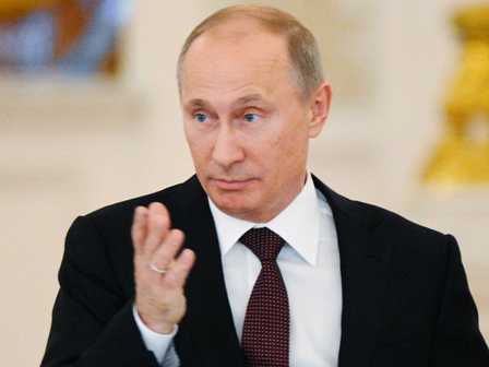 Putin Krıma görə jurnalistləri mükafatlandırdı 