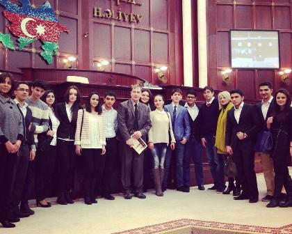 İlham Əliyevin oğlu qrup yoldaşları ilə - Yeni FOTOLAR