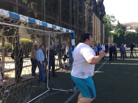 Şou-biznes nümayəndələri  ilə deputatlar futbol oynadılar - FOTOLAR