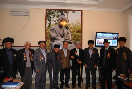 Şamaxının deputatı müharibə veteranlarını təbrik etdi 