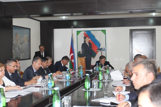 Nazir kollegiya iclasında nöqsanları müzakirə etdi