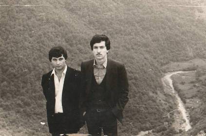 “Qarabağ fotolarda”: Cabbar Qaryağdıoğlunun evində çay içən Nəsiman Yaqublu