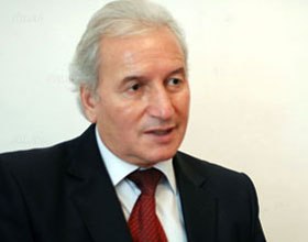 Tanınmış rejissor dələduzluğa görə həbs olundu