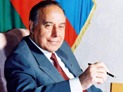 Heydər Əliyevin çörəyinin duzu 