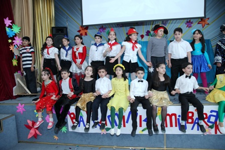 Millət vəkili liseydə müəllim və şagirdlərlə görüşdü - FOTOLAR