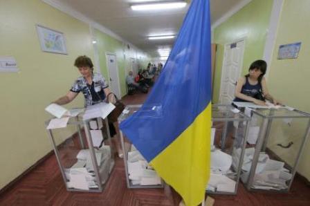 Ukrayna seçkilərin ikinci turundan İMTİNA etdi 