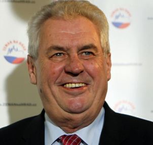 Poroşenko Çexiyaya dəvət edildi 