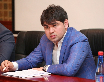 Elmar Vəliyevin oğlu Gəncəni Avropada təmsil edib