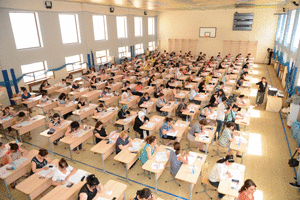 Bakıda 30 mindən çox müəllim imtahan verir