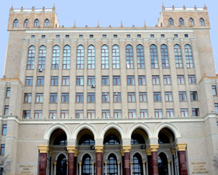 Elmlər Akademiyasında “plagiat ovu” başladı 