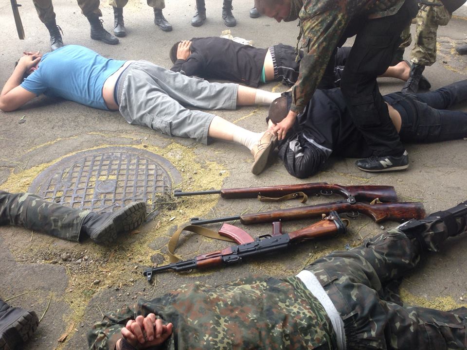 Ukraynada 11 terrorçu əsir götürüldü