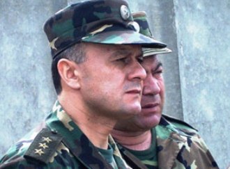 Ermənistan müdafiə nazirini Azərbaycana göndərdi 