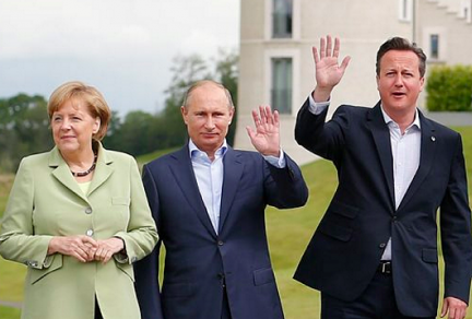 Putin Merkel və Ollandla Ukraynanı müzakirə etdi 