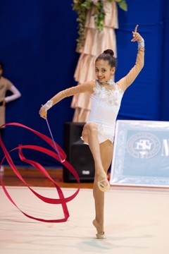 Azərbaycan gimnastı Jalə Piriyeva Avropa Çempionatında gümüş medal aldı 