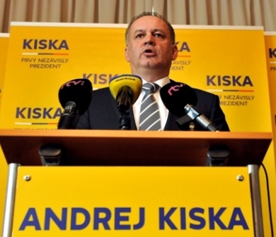 Prezident maaşından imtina etdi 
