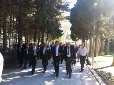  Yazıçılar Birliyinin qurultayına dəqiqələr qaldı - FOTO