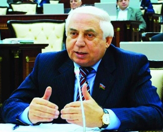 Millət vəkili Hadı Rəcəbliyə mükafat verildi