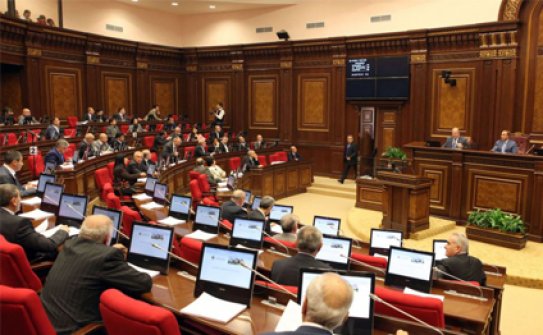 Daha bir qrup erməni deputat Bakıya GƏLİR 