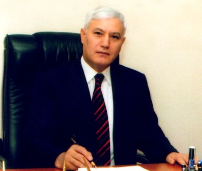 Prezident Administrasiyasının rəsmisi dövlət qulluqçularından danışdı: “Sənədlərlə iş bacarığı vacibdir”