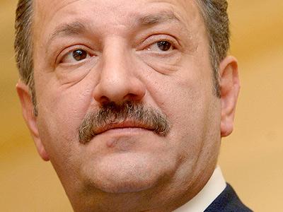 Telman İsmayılov Kiprdə ciddi zərbə aldı