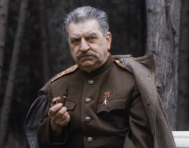 36 filmdə Stalini canlandıran Bakı ermənisi öldü
