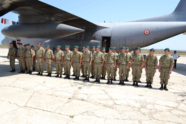 Azərbaycan sülhməramlıları Əfqanıstandan Vətənə qayıtdılar - FOTOLAR
