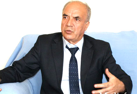 Əhməd Qəşəmoğlu: “Sosial şəbəkələrdəki dil pəhləvanlarından cəmiyyətə ancaq zərər gəlir”