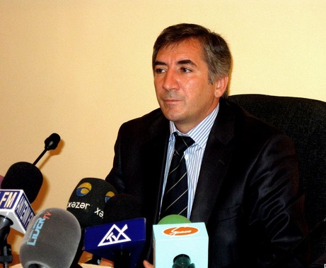 Nuşirəvan Məhərrəmli yerli telekanalları pislədi: “Səviyyə və inkişaf yoxdur”