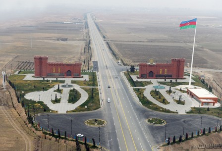 Gəncədə tramvay yolu çəkiləcək - FOTO