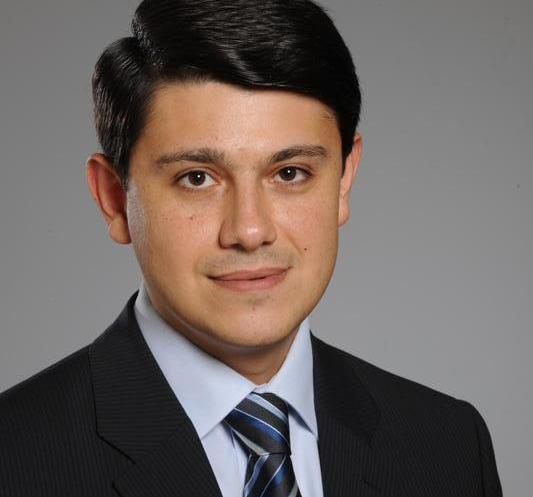 35 yaşlı Fuad Muradov: “Ad günümü ailəmlə birlikdə qeyd edəcəyəm”