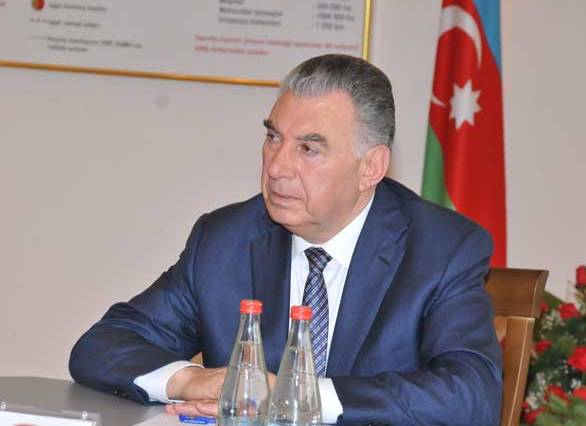 Əli Həsənov Kəlbəcər girovlarına görə "Qızıl Xaç"ın nümayəndəsinə xəbərdarlıq etdi