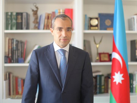 Təhsil naziri cəzaçəkmə müəssisələrindəki məktəblərə dair əmr imzaladı