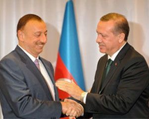 İlham Əliyev Ərdoğanı Azərbaycana dəvət etdi