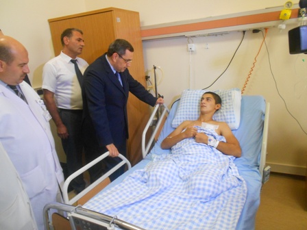 Türkiyədəki səfirimiz Ankarada müalicə olunan yaralı əsgərlərimizə baş çəkib 