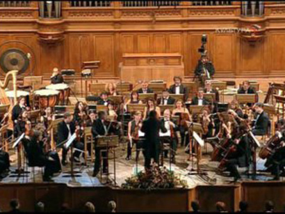 Azərbaycan və Ermənistan musiqiçiləri eyni orkestrdə çıxış edirlər