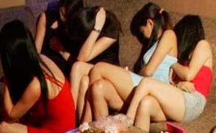 Azərbaycanda qadınları fahişəliyə cəlb edən kişi saxlanıldı