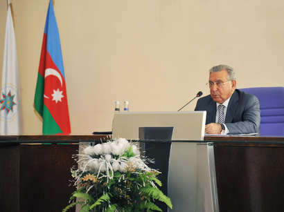 Ramiz Mehdiyev jurnalistlərə xəbərdarlıq etdi