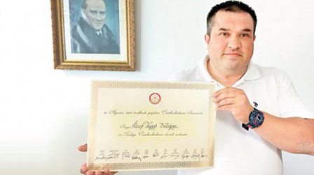 Ərdoğanın xəttatı kloundur