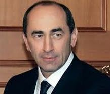 Köçəryan "Nuhun Gəmisi"nə müsahibəsində Ermənistanın batmağından danışıb