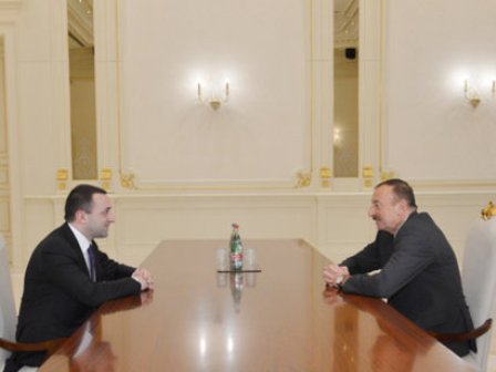 İlham Əliyev Gürcüstanın baş naziri ilə təkbətək görüşdü