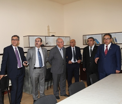 BDU müəllimlərinin maaşı açıqlandı